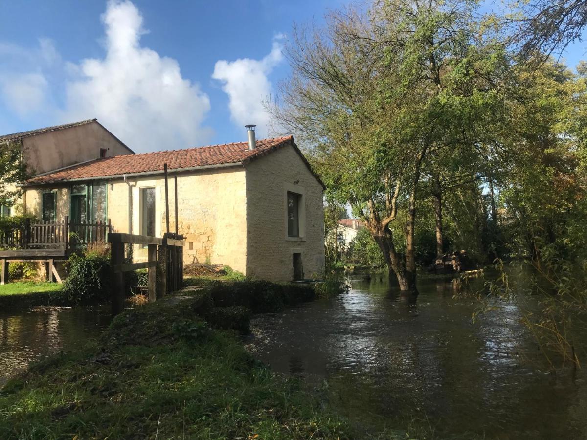 Ancien Moulin A Eau Sur La Seugne Lejlighed Mosnac  Eksteriør billede